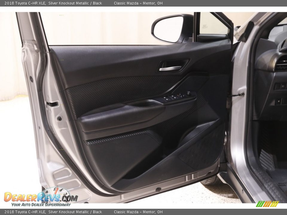 2018 Toyota C-HR XLE Silver Knockout Metallic / Black Photo #4