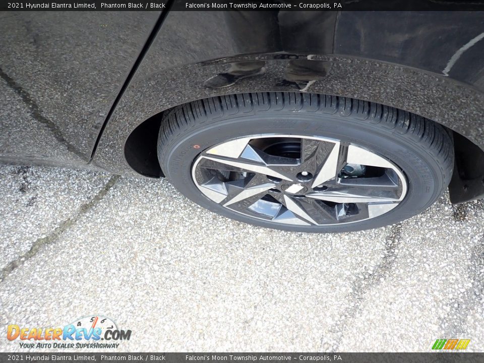 2021 Hyundai Elantra Limited Phantom Black / Black Photo #7