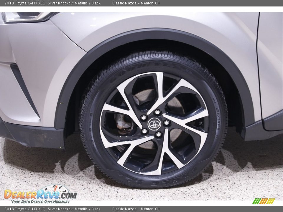 2018 Toyota C-HR XLE Silver Knockout Metallic / Black Photo #18