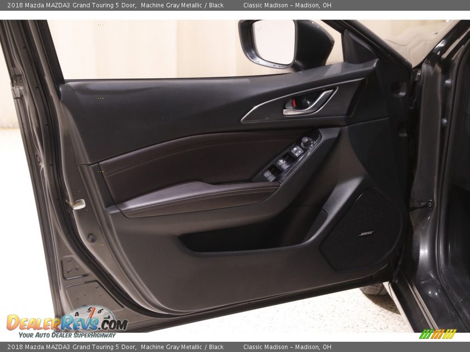 2018 Mazda MAZDA3 Grand Touring 5 Door Machine Gray Metallic / Black Photo #4