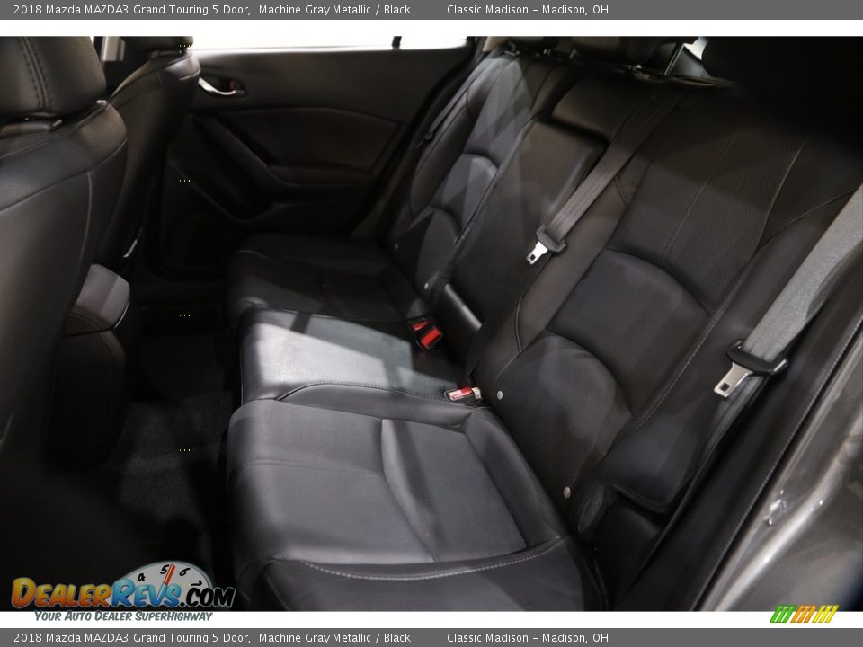 2018 Mazda MAZDA3 Grand Touring 5 Door Machine Gray Metallic / Black Photo #15