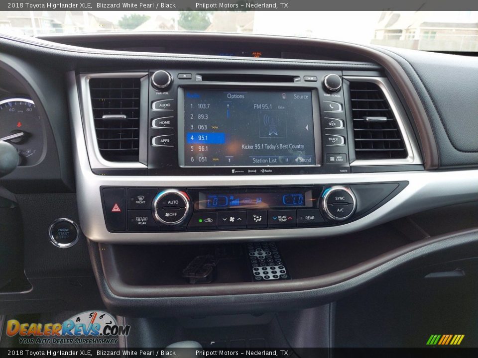 2018 Toyota Highlander XLE Blizzard White Pearl / Black Photo #12
