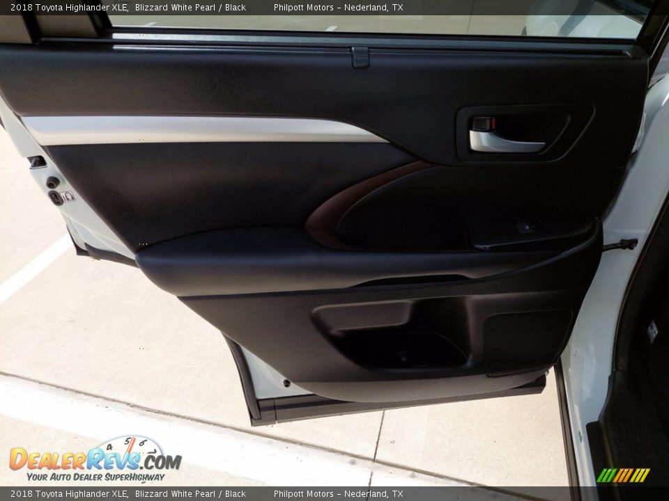 2018 Toyota Highlander XLE Blizzard White Pearl / Black Photo #18