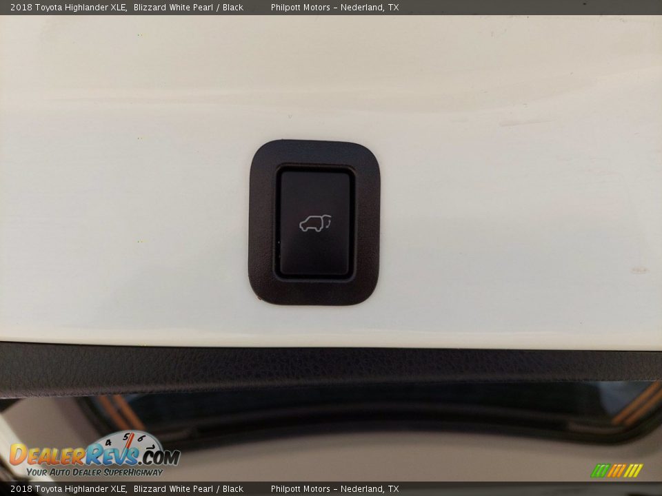 2018 Toyota Highlander XLE Blizzard White Pearl / Black Photo #21