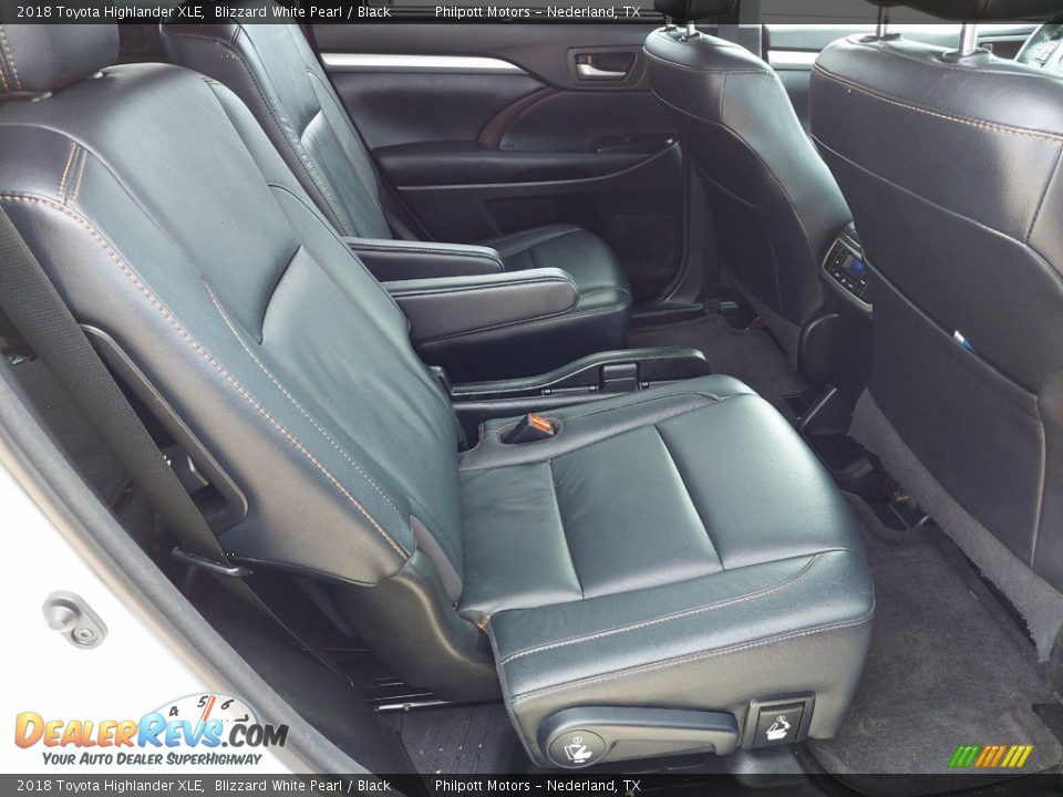 2018 Toyota Highlander XLE Blizzard White Pearl / Black Photo #23