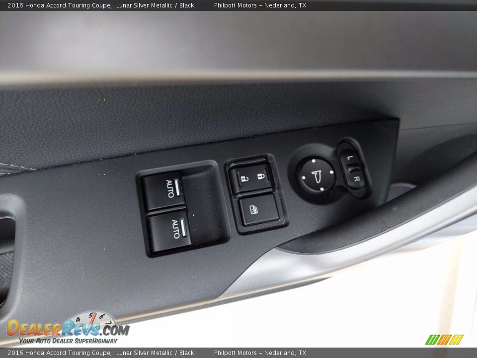 Door Panel of 2016 Honda Accord Touring Coupe Photo #11