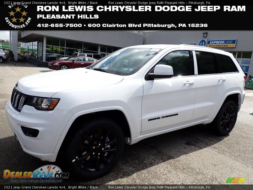 2021 Jeep Grand Cherokee Laredo 4x4 Bright White / Black Photo #1