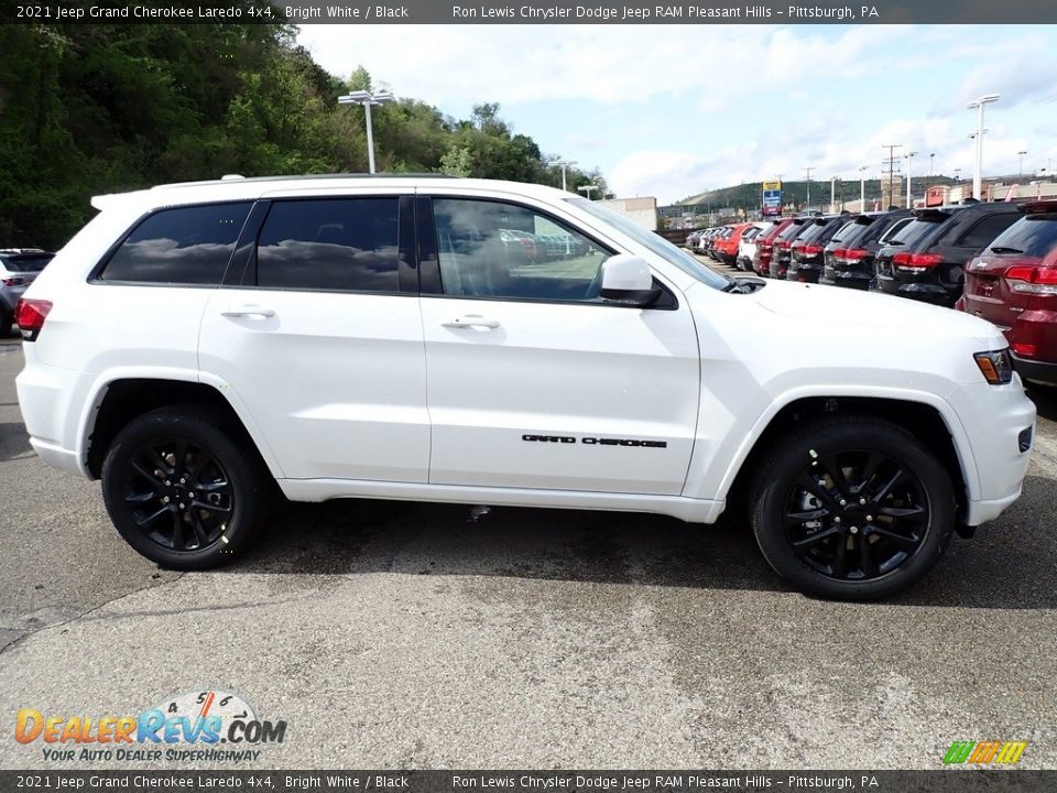 2021 Jeep Grand Cherokee Laredo 4x4 Bright White / Black Photo #7