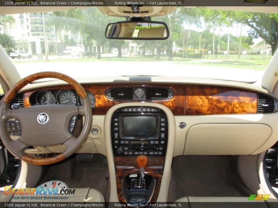 Dashboard of 2008 Jaguar XJ XJ8 Photo #13