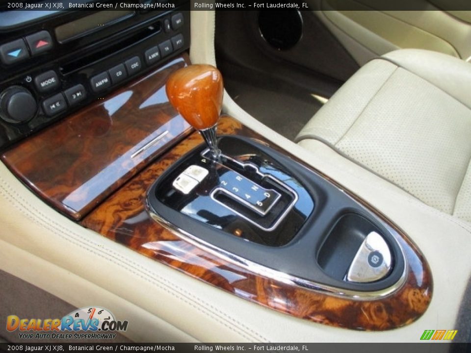 2008 Jaguar XJ XJ8 Shifter Photo #26