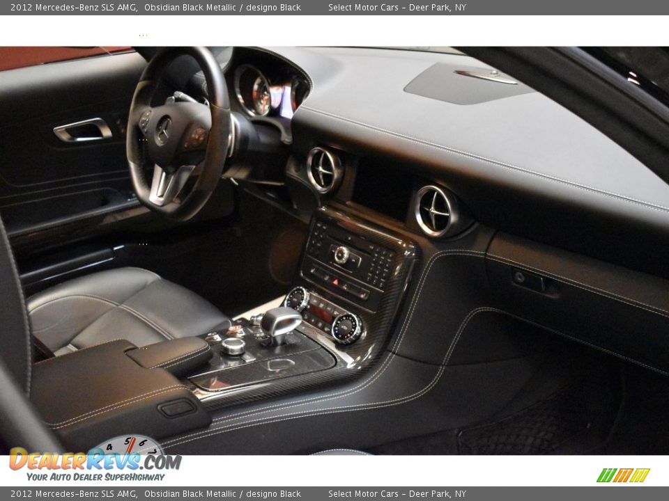 Dashboard of 2012 Mercedes-Benz SLS AMG Photo #17