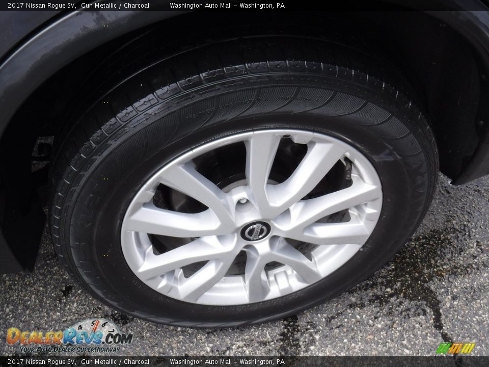 2017 Nissan Rogue SV Wheel Photo #4