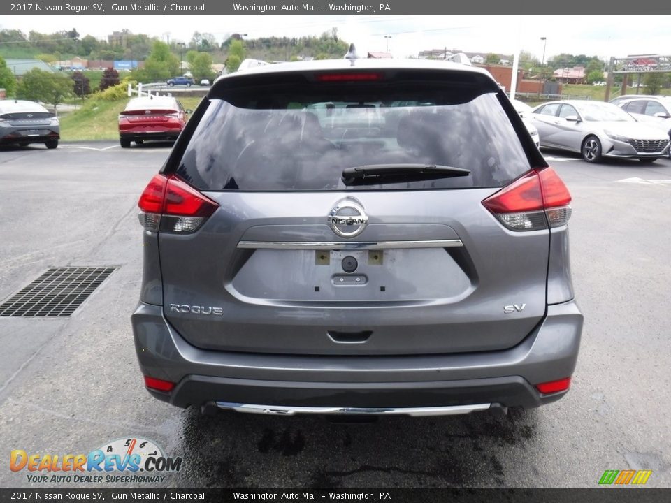 2017 Nissan Rogue SV Gun Metallic / Charcoal Photo #8