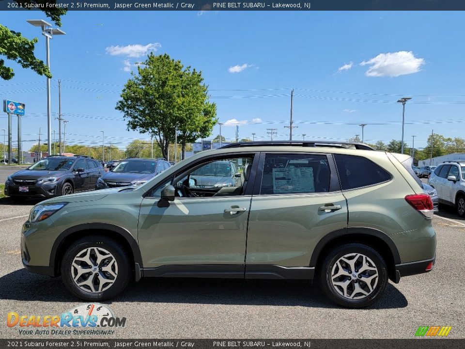 2021 Subaru Forester 2.5i Premium Jasper Green Metallic / Gray Photo #4