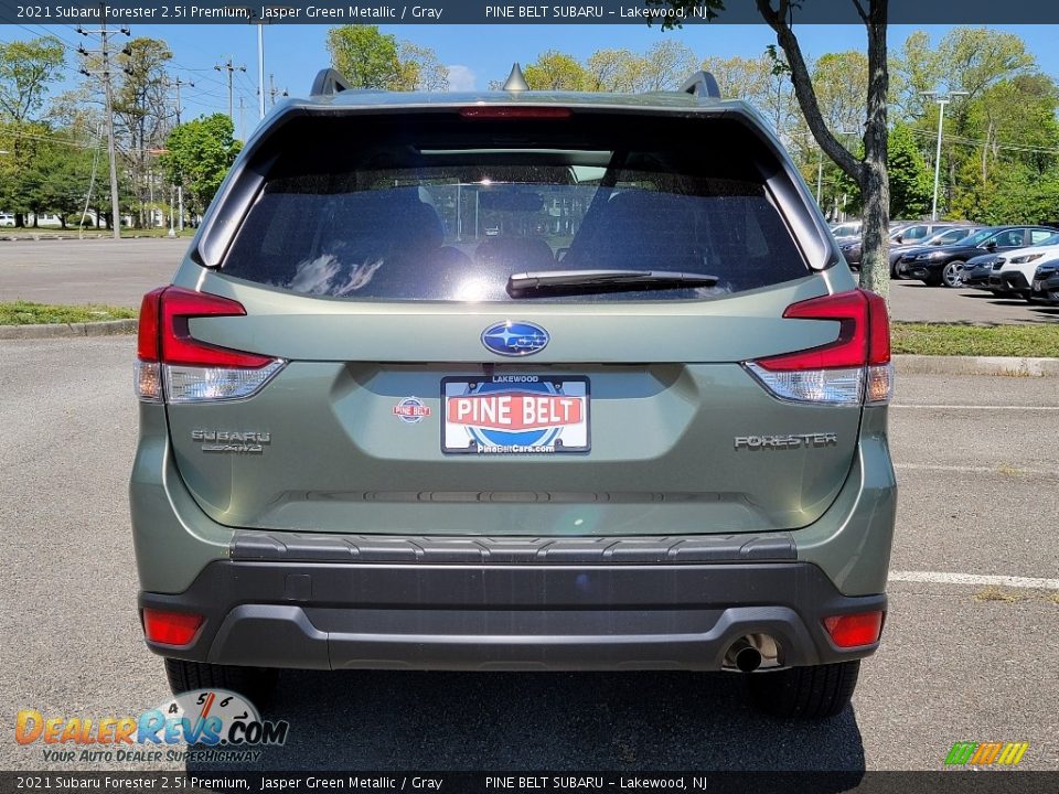 2021 Subaru Forester 2.5i Premium Jasper Green Metallic / Gray Photo #7