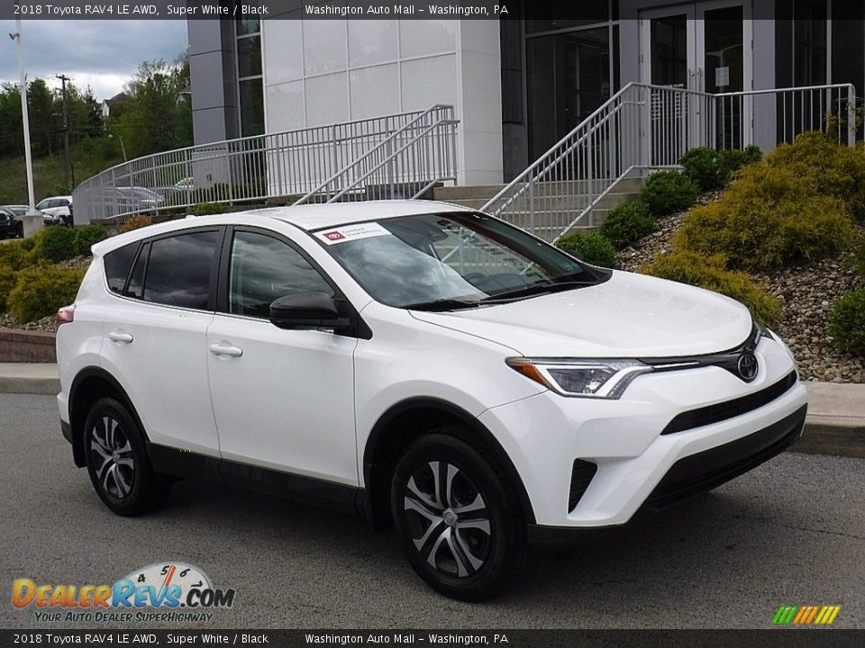 2018 Toyota RAV4 LE AWD Super White / Black Photo #1