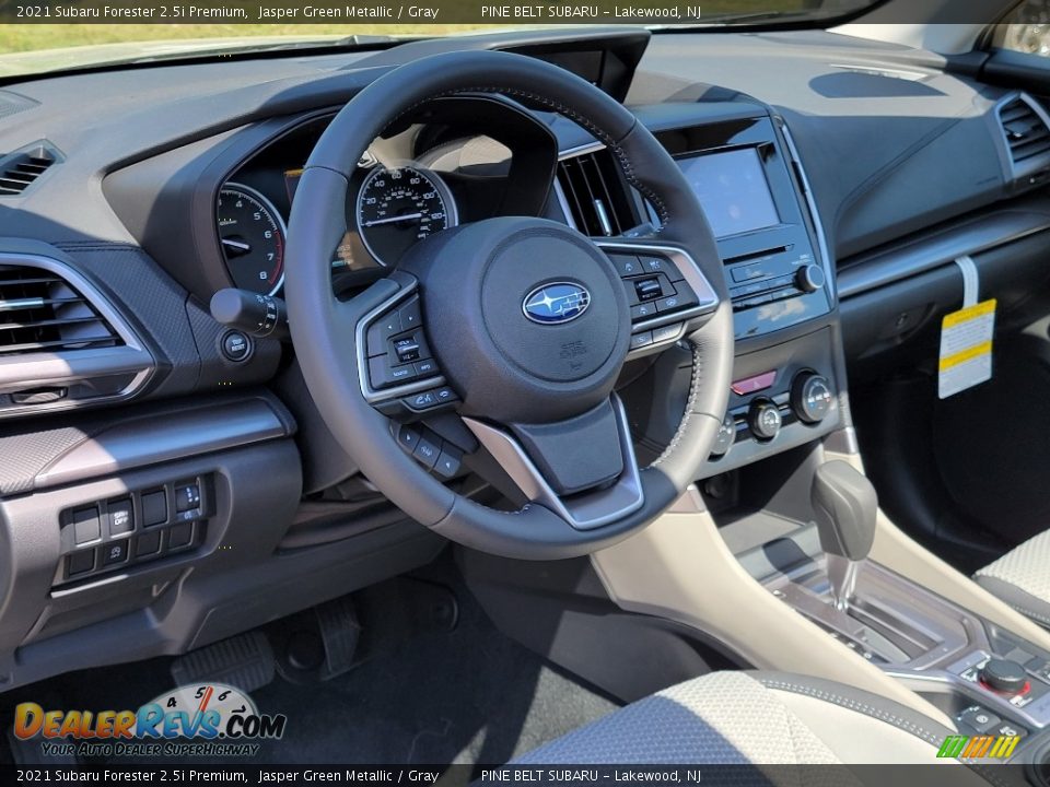 2021 Subaru Forester 2.5i Premium Jasper Green Metallic / Gray Photo #13