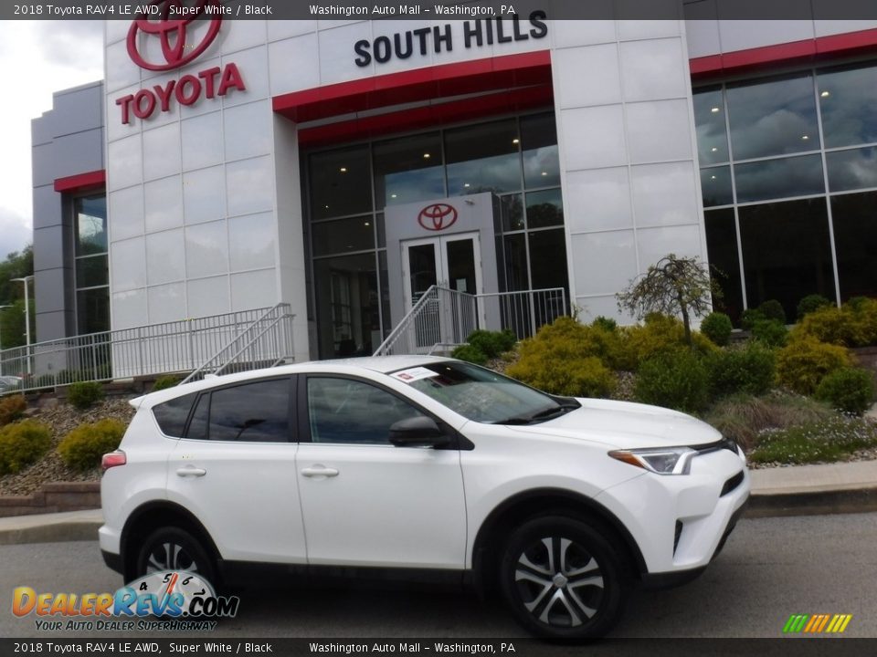 2018 Toyota RAV4 LE AWD Super White / Black Photo #2