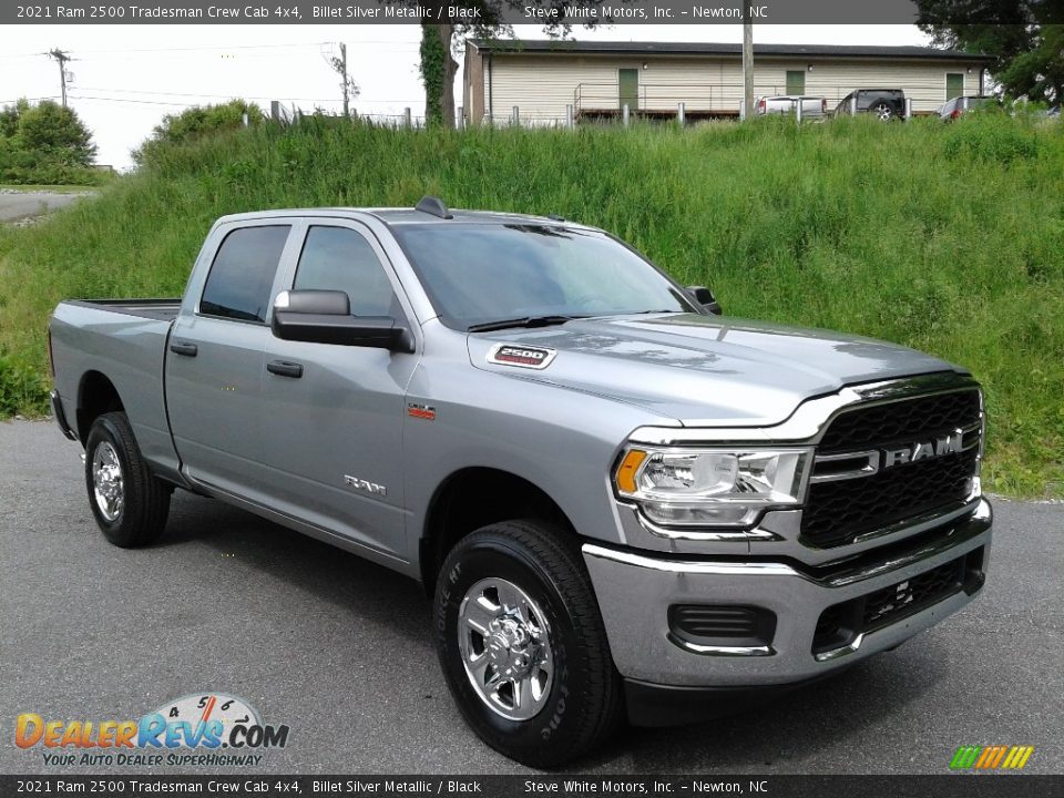 Front 3/4 View of 2021 Ram 2500 Tradesman Crew Cab 4x4 Photo #4