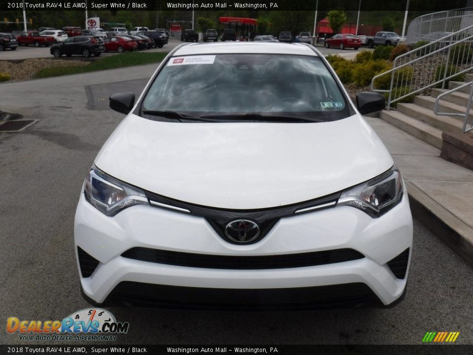 2018 Toyota RAV4 LE AWD Super White / Black Photo #9