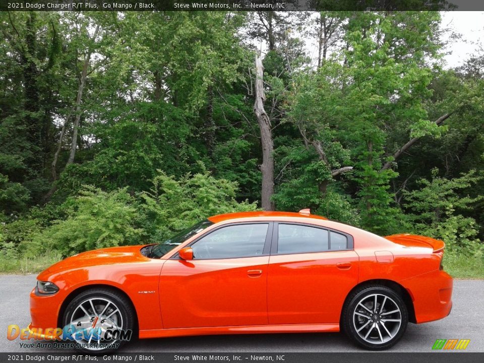 Go Mango 2021 Dodge Charger R/T Plus Photo #1