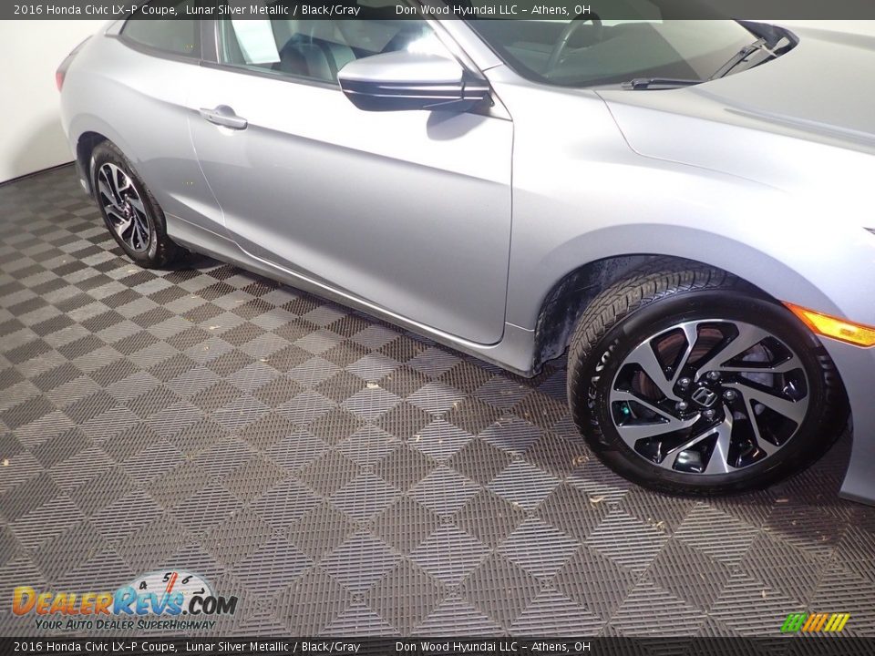 2016 Honda Civic LX-P Coupe Lunar Silver Metallic / Black/Gray Photo #4