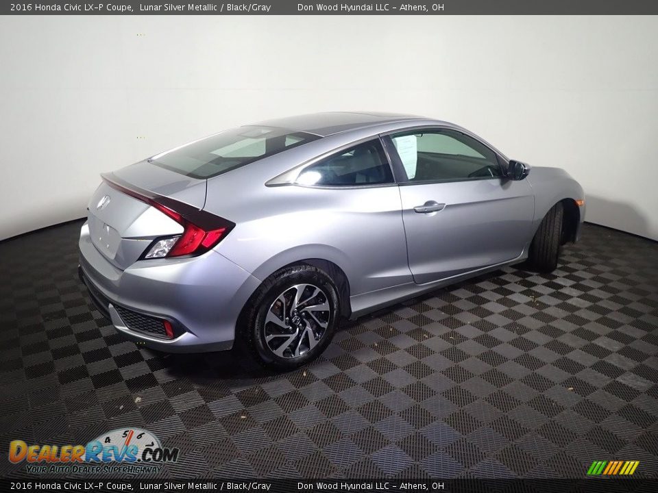 2016 Honda Civic LX-P Coupe Lunar Silver Metallic / Black/Gray Photo #17