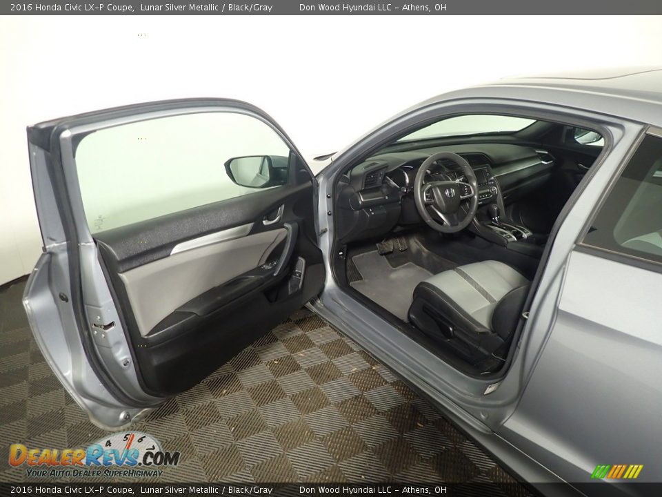 2016 Honda Civic LX-P Coupe Lunar Silver Metallic / Black/Gray Photo #20