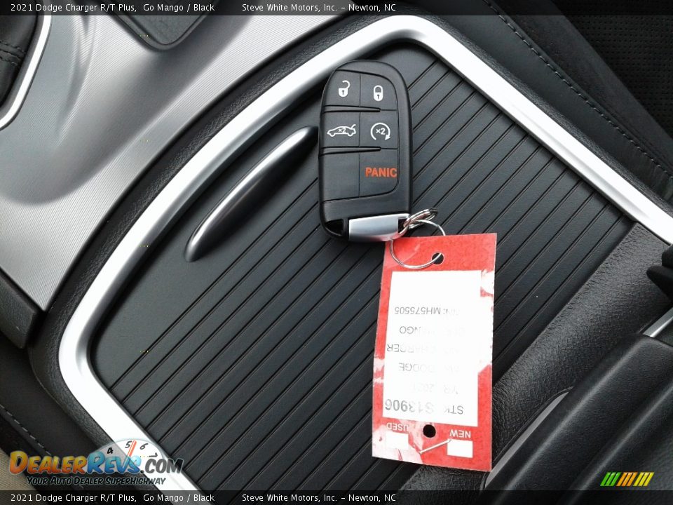 Keys of 2021 Dodge Charger R/T Plus Photo #29