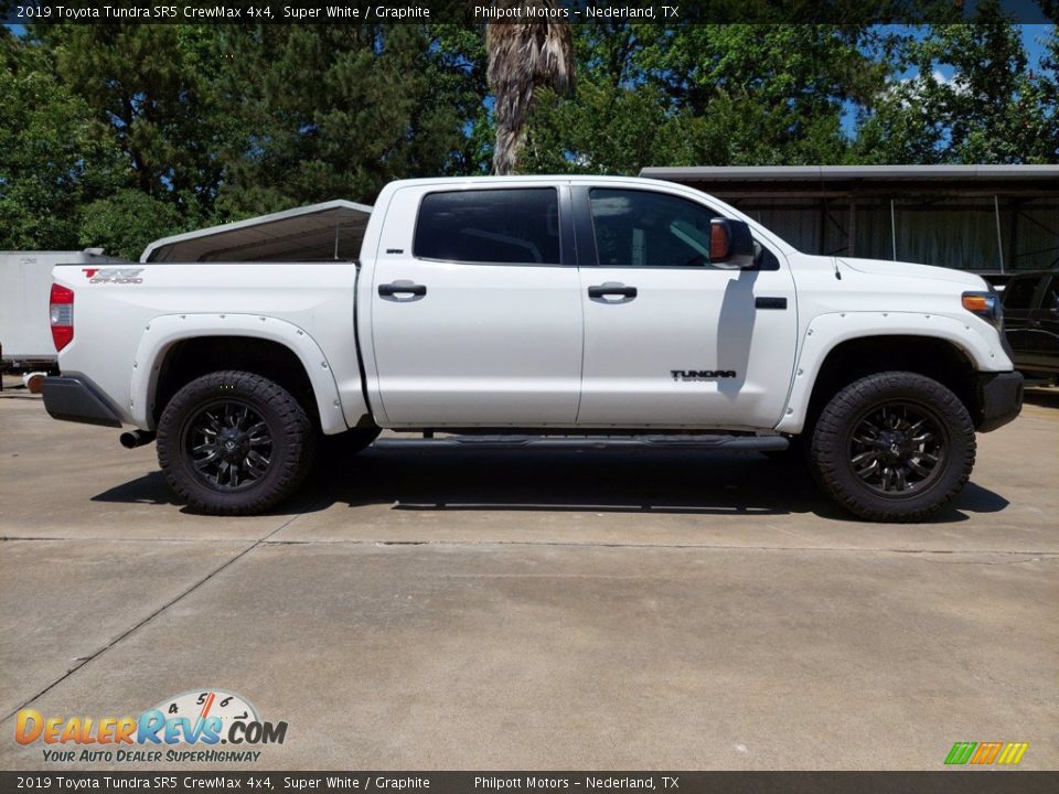 2019 Toyota Tundra SR5 CrewMax 4x4 Super White / Graphite Photo #12
