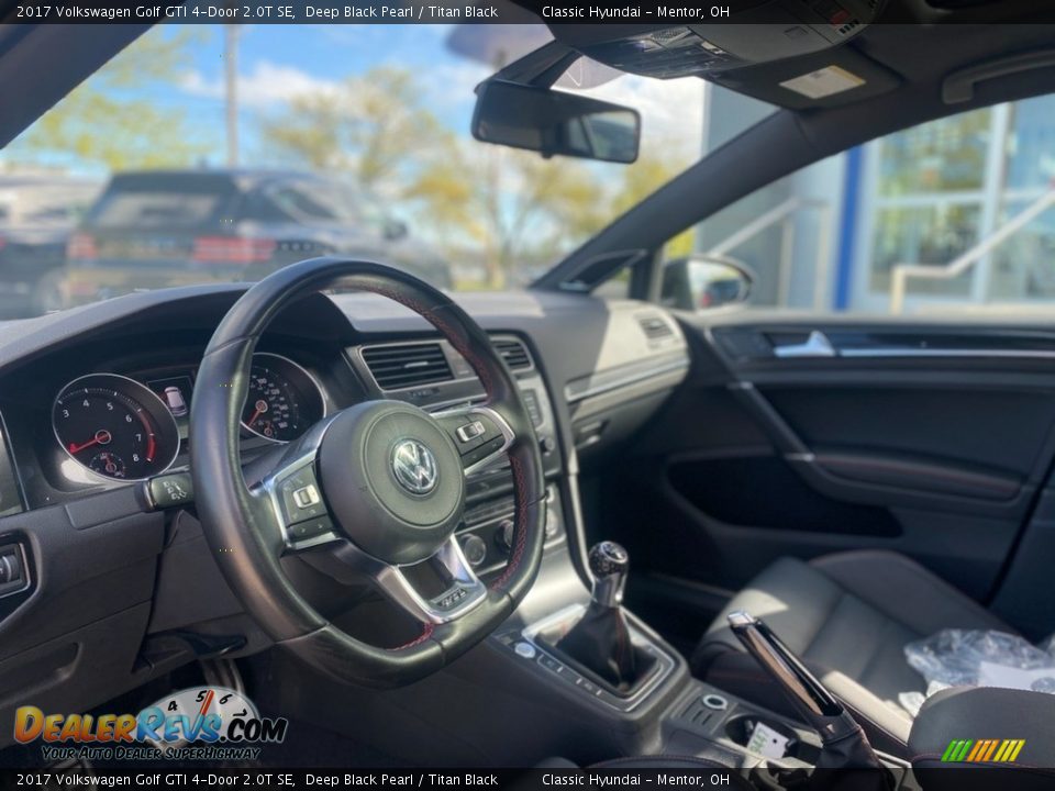 2017 Volkswagen Golf GTI 4-Door 2.0T SE Deep Black Pearl / Titan Black Photo #3
