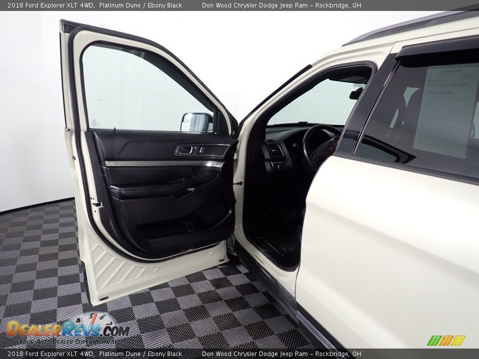 2018 Ford Explorer XLT 4WD Platinum Dune / Ebony Black Photo #19