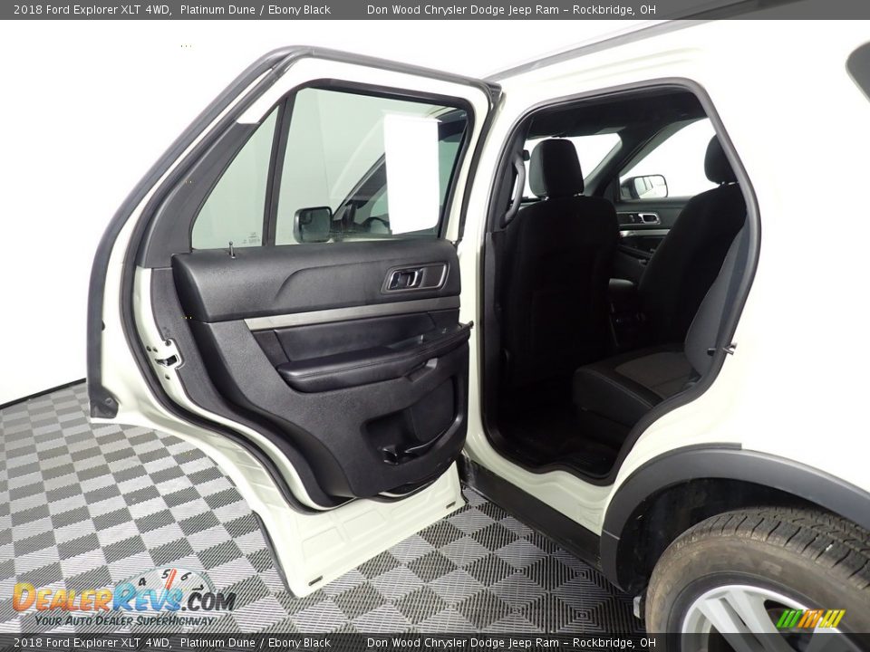 2018 Ford Explorer XLT 4WD Platinum Dune / Ebony Black Photo #25