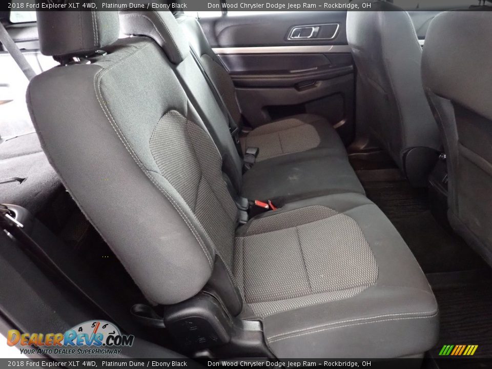 2018 Ford Explorer XLT 4WD Platinum Dune / Ebony Black Photo #30