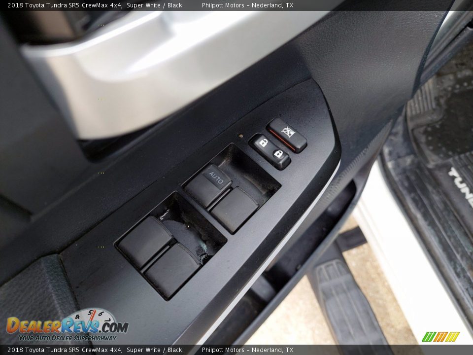 2018 Toyota Tundra SR5 CrewMax 4x4 Super White / Black Photo #14
