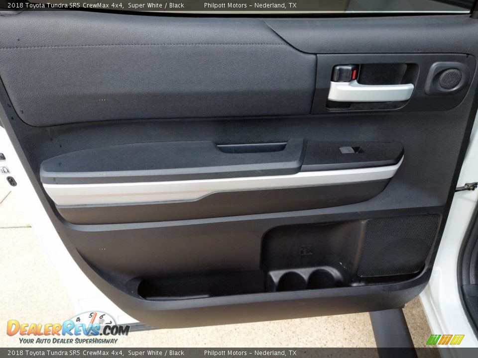 2018 Toyota Tundra SR5 CrewMax 4x4 Super White / Black Photo #22