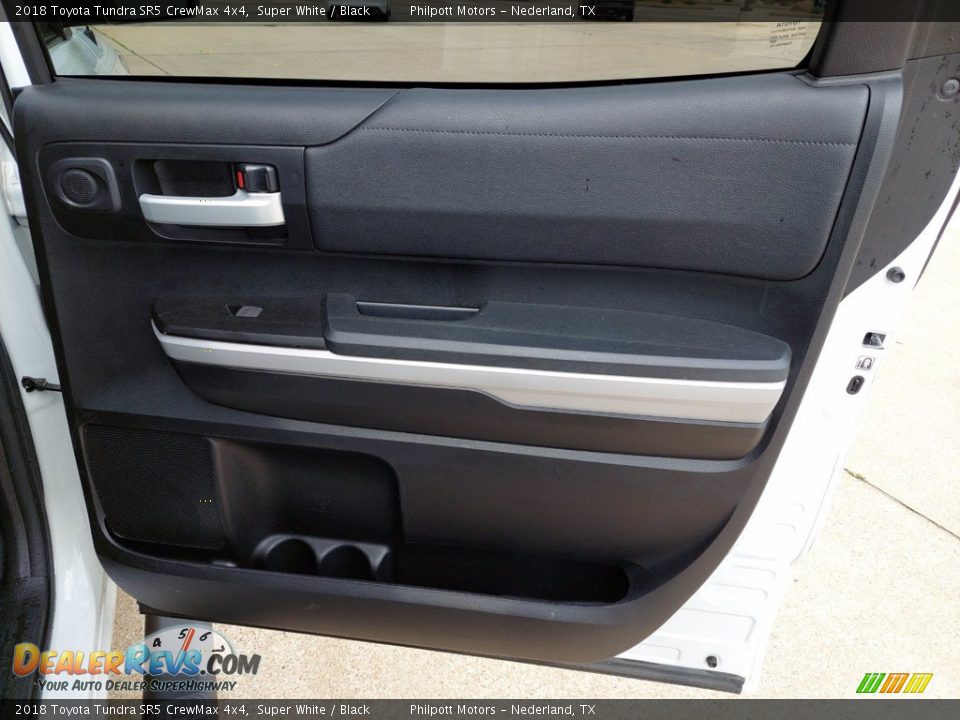 2018 Toyota Tundra SR5 CrewMax 4x4 Super White / Black Photo #23