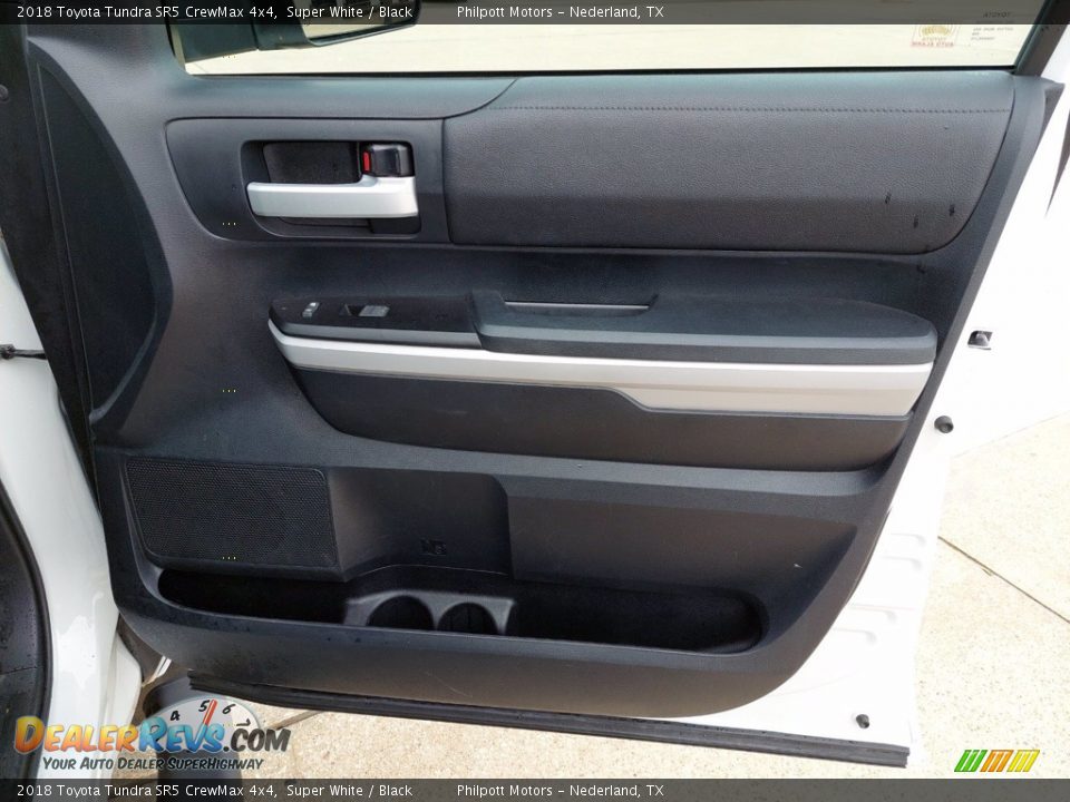 2018 Toyota Tundra SR5 CrewMax 4x4 Super White / Black Photo #25