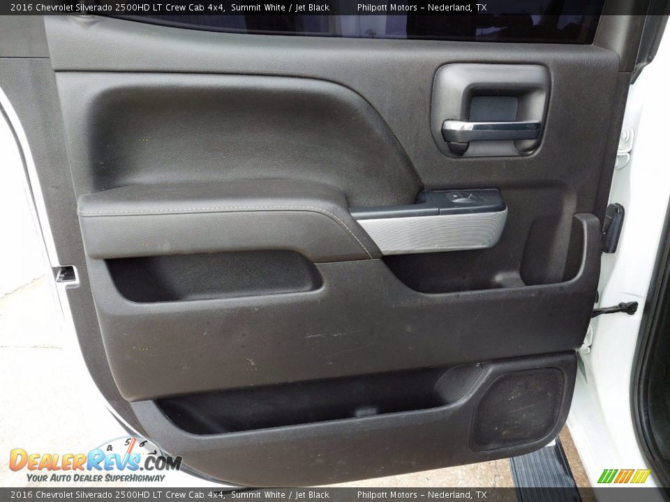 Door Panel of 2016 Chevrolet Silverado 2500HD LT Crew Cab 4x4 Photo #21