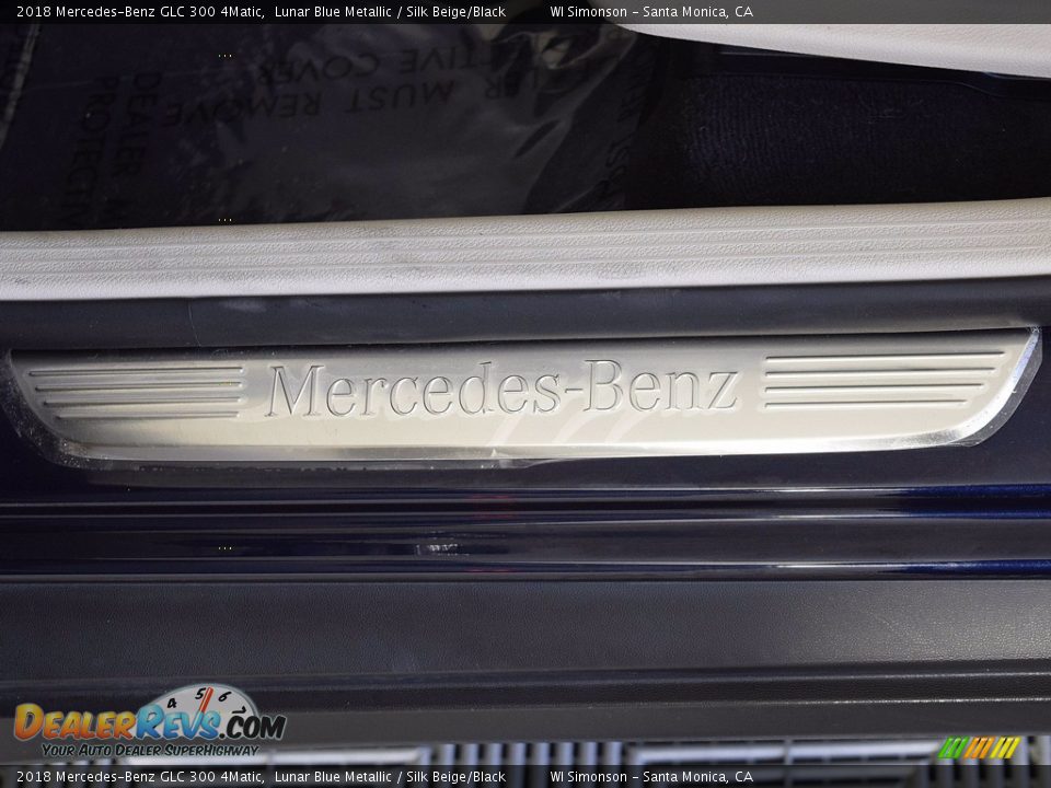 2018 Mercedes-Benz GLC 300 4Matic Lunar Blue Metallic / Silk Beige/Black Photo #25