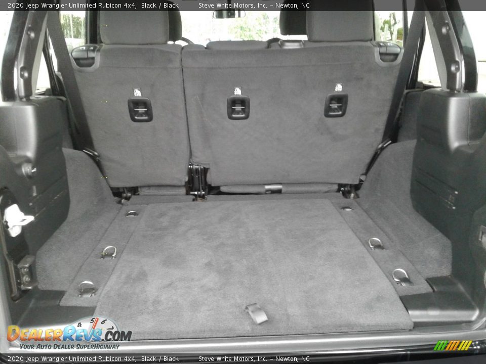 2020 Jeep Wrangler Unlimited Rubicon 4x4 Trunk Photo #14