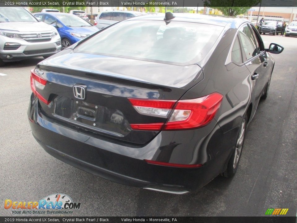 2019 Honda Accord LX Sedan Crystal Black Pearl / Black Photo #5