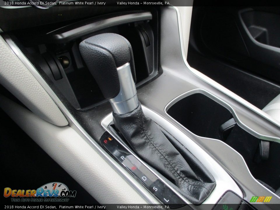 2018 Honda Accord EX Sedan Platinum White Pearl / Ivory Photo #18