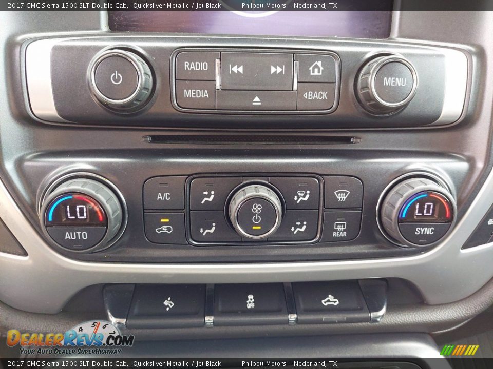 Controls of 2017 GMC Sierra 1500 SLT Double Cab Photo #19