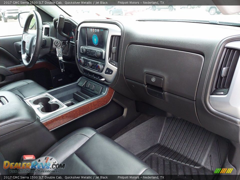 Front Seat of 2017 GMC Sierra 1500 SLT Double Cab Photo #30