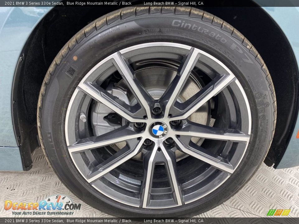 2021 BMW 3 Series 330e Sedan Wheel Photo #3