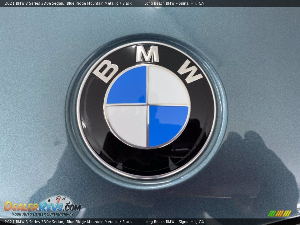 2021 BMW 3 Series 330e Sedan Logo Photo #5