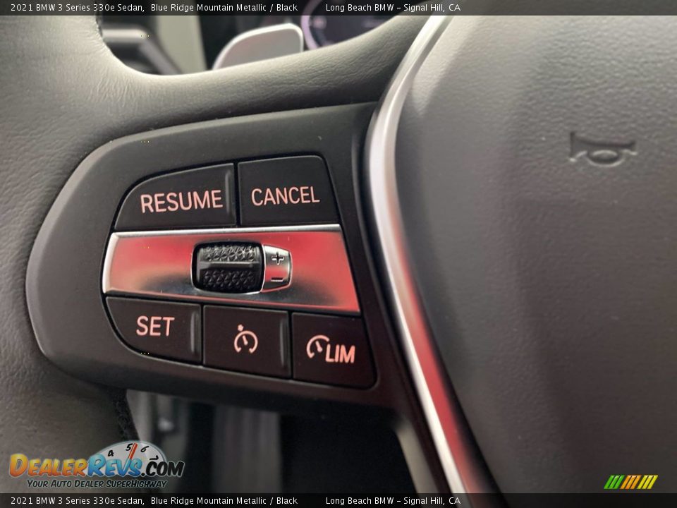 2021 BMW 3 Series 330e Sedan Steering Wheel Photo #15