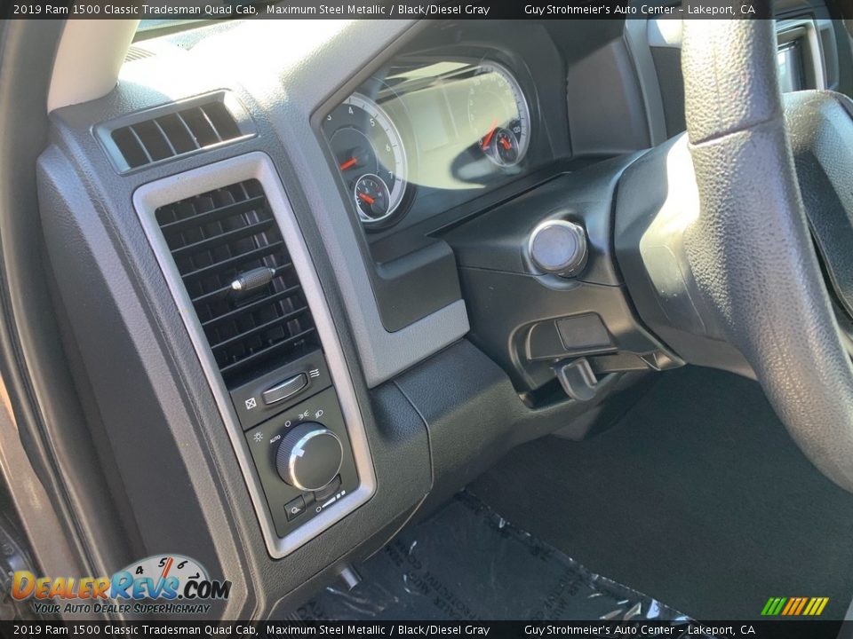 2019 Ram 1500 Classic Tradesman Quad Cab Maximum Steel Metallic / Black/Diesel Gray Photo #17