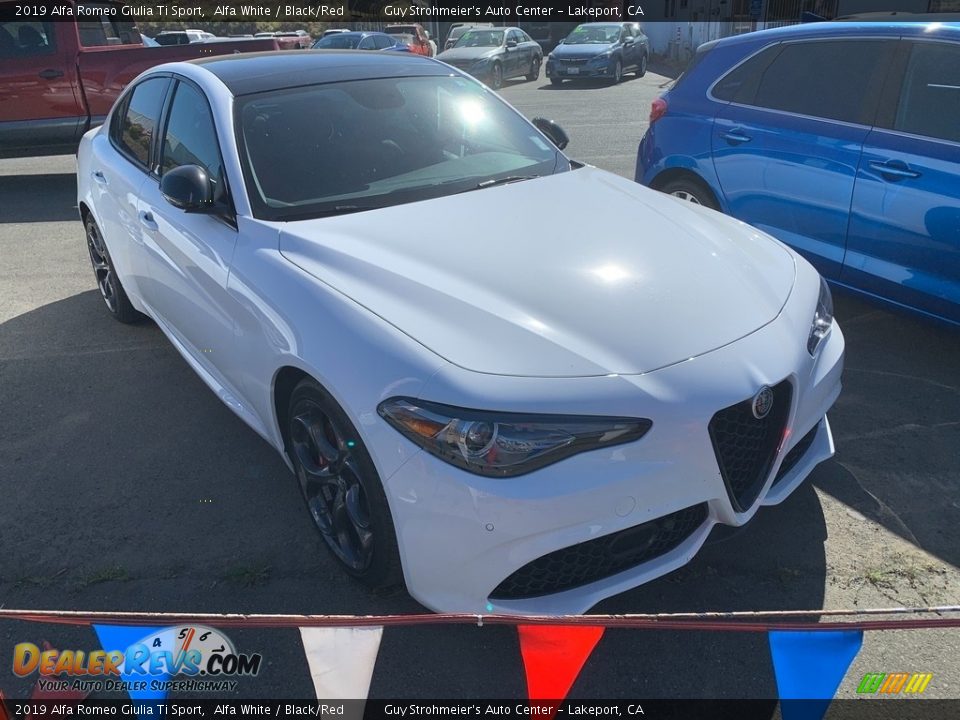 2019 Alfa Romeo Giulia Ti Sport Alfa White / Black/Red Photo #1